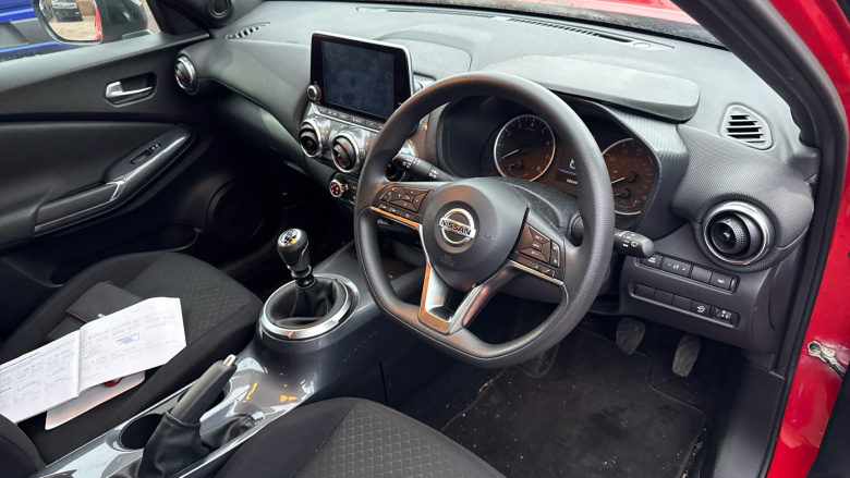 Nissan Juke 1.0 DiG-T Acenta 5dr Petrol Hatchback